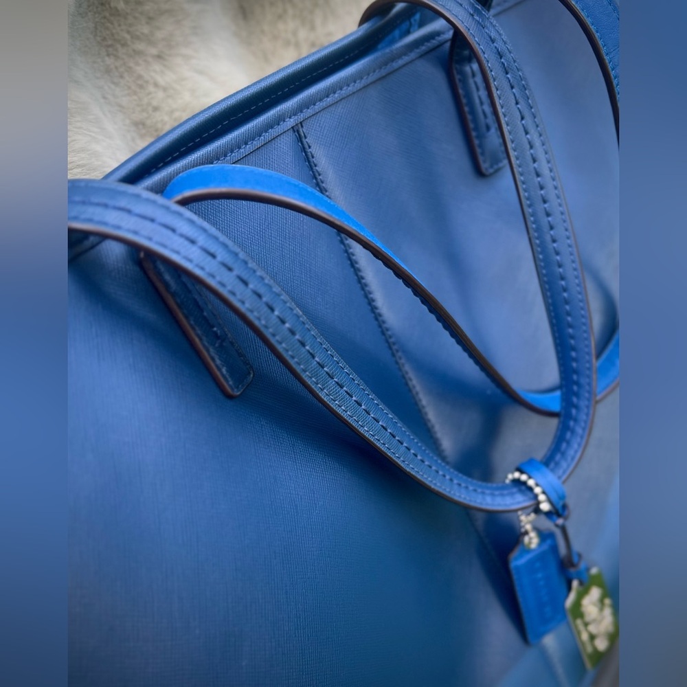 Coach Blue Leather Tote Bag With Original Hang Tags - Picture 11 of 14
